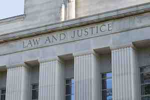 outside view of courthouse